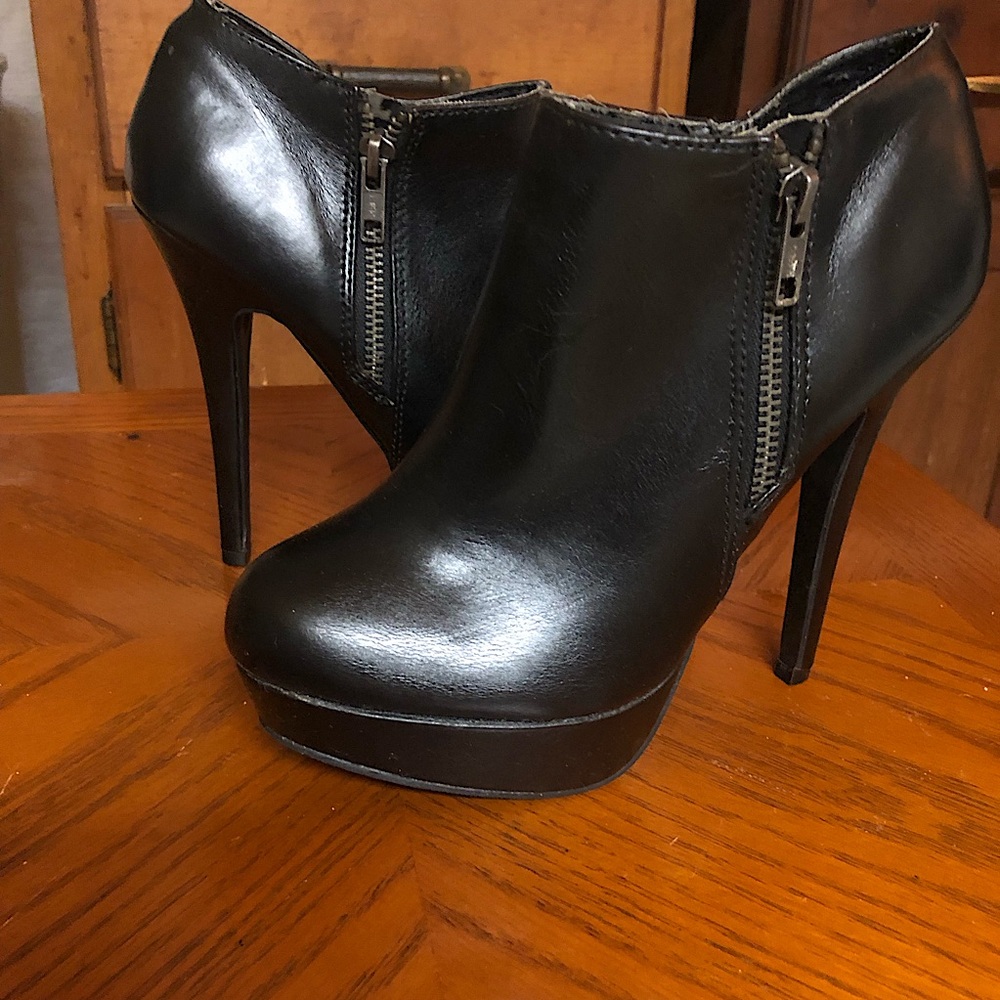 Black Booties Platform stiletto heel size 7
